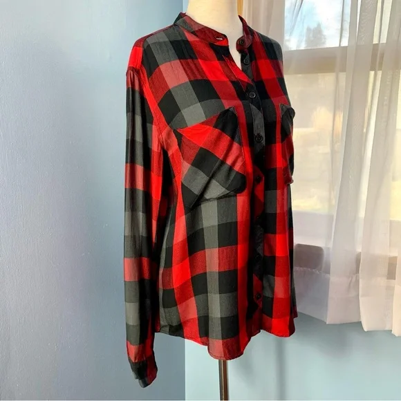 Beachlunchlounge Red and Black Plaid Check Button Down Shirt - Picture 6 of 8